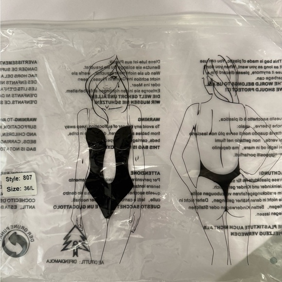 Black Plunge Bra with Form-Fitting Silhouette - Picture 9 of 14